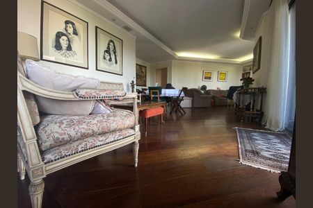 Apartamento à venda com 223m², 4 quartos e 3 vagas Apartamento à venda com 223m², 4 quartos e 3 vagasFoto 09