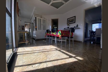 Apartamento à venda com 223m², 4 quartos e 3 vagas Apartamento à venda com 223m², 4 quartos e 3 vagasFoto 16