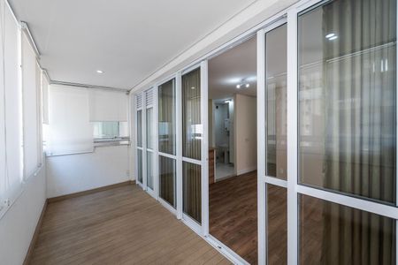 Apartamento para alugar com 75m², 2 quartos e 1 vagaVaranda