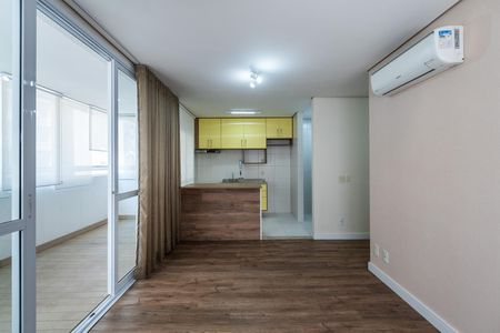 Apartamento para alugar com 75m², 2 quartos e 1 vagaSala