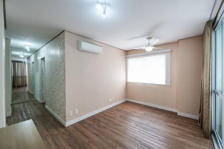 Sala de apartamento para alugar com 2 quartos, 75m² em Gonzaga, Santos