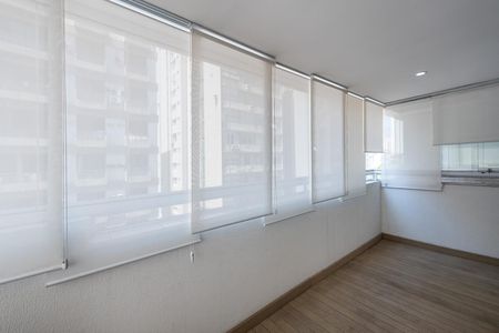 Varanda de apartamento para alugar com 2 quartos, 75m² em Gonzaga, Santos