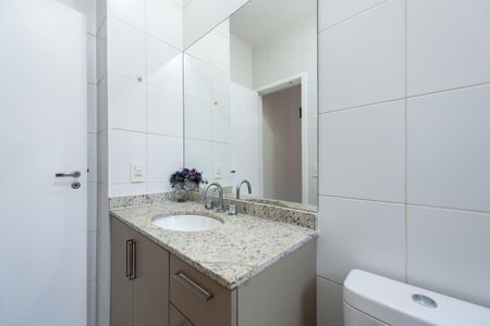 Apartamento para alugar com 75m², 2 quartos e 1 vagaBanheiro suíte