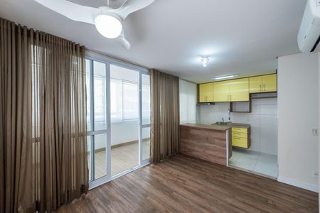 Apartamento para alugar com 75m², 2 quartos e 1 vagaSala