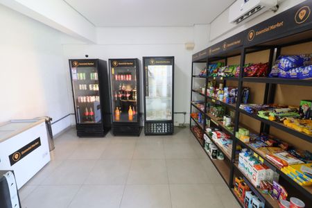 Apartamento à venda com 62m², 2 quartos e 2 vagasÁrea comum - Mercadinho