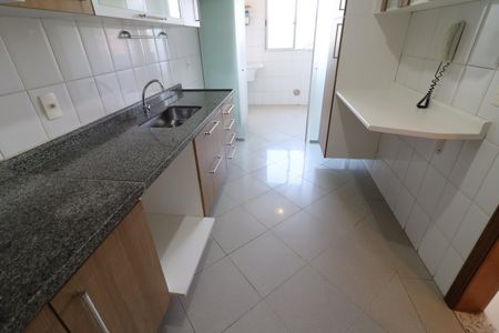 Apartamento à venda com 62m², 2 quartos e 2 vagasCozinha e Área de Serviço