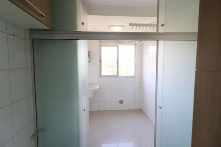 Apartamento à venda com 62m², 2 quartos e 2 vagasCozinha e Área de Serviço