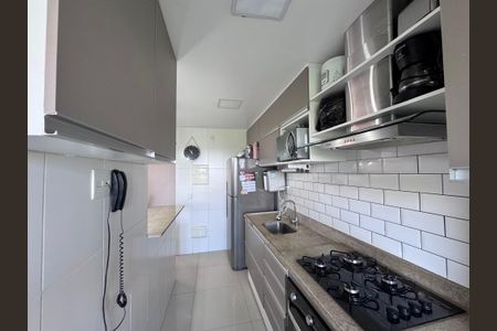 Apartamento à venda com 91m², 3 quartos e 2 vagas Apartamento à venda com 91m², 3 quartos e 2 vagasCozinha e Área de Serviço