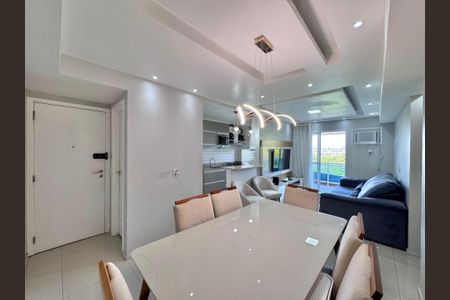 Sala de apartamento para alugar com 3 quartos, 91m² em Recreio dos Bandeirantes, Rio de Janeiro