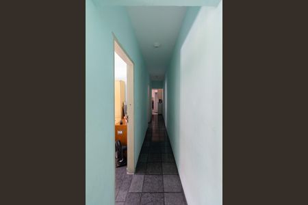 Casa para alugar com 300m², 2 quartos e 2 vagasCorredor