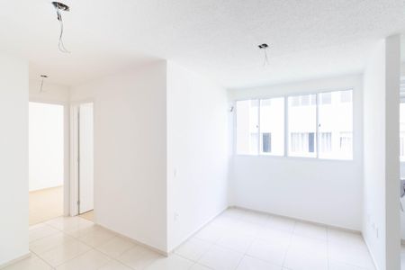 Sala de apartamento para alugar com 2 quartos, 41m² em Campo Grande, Rio de Janeiro