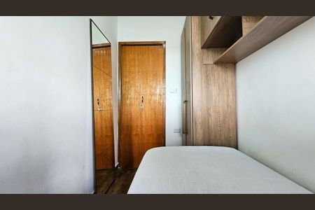 Casa à venda com 70m², 3 quartos e 2 vagasQuarto 3
