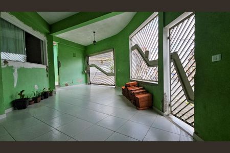 Casa à venda com 70m², 3 quartos e 2 vagasGaragem