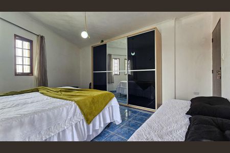 Casa à venda com 70m², 3 quartos e 2 vagasQuarto 2