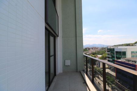 Sala - Varanda de apartamento para alugar com 1 quarto, 90m² em Freguesia (jacarepaguá), Rio de Janeiro