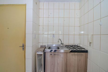 Cozinha de apartamento para alugar com 1 quarto, 40m² em Jardim Dona Leopoldina, Porto Alegre