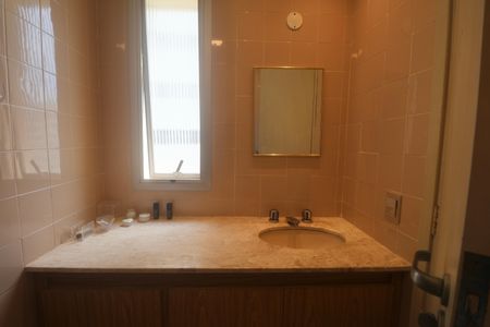 Apartamento para alugar com 98m², 3 quartos e 2 vagasBanheiro Suíte 