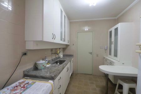 Apartamento para alugar com 98m², 3 quartos e 2 vagasCozinha