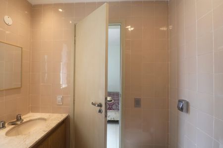 Apartamento para alugar com 98m², 3 quartos e 2 vagasBanheiro Suíte 