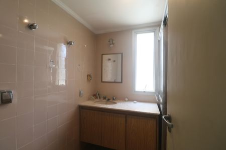 Apartamento para alugar com 98m², 3 quartos e 2 vagasBanheiro Social