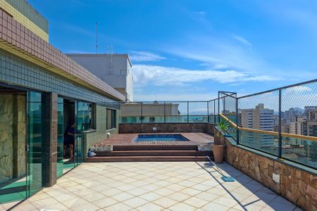 Apartamento para alugar com 319m², 4 quartos e 3 vagasPiscina