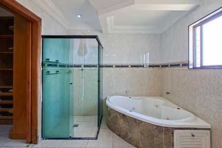 Apartamento para alugar com 319m², 4 quartos e 3 vagasBanheiro da Suíte 2