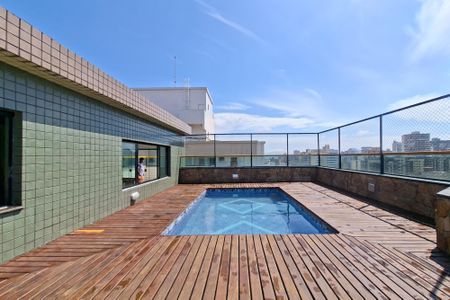 Apartamento para alugar com 319m², 4 quartos e 3 vagasVista da piscina 