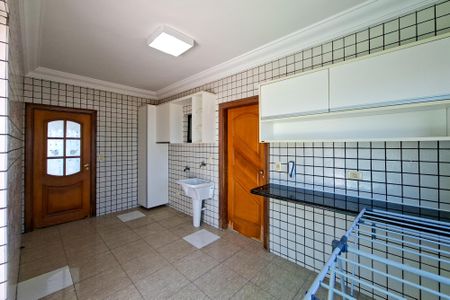 Apartamento para alugar com 319m², 4 quartos e 3 vagasÁrea de Serviço