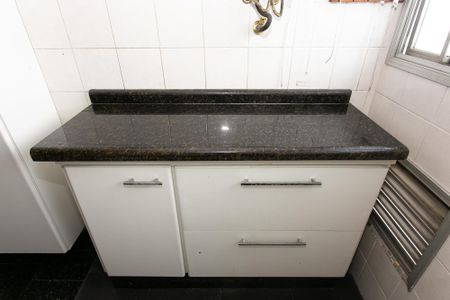 Apartamento para alugar com 80m², 3 quartos e 1 vagaÁrea de Serviço