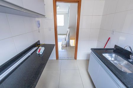 Apartamento à venda com 80m², 2 quartos e 1 vaga Apartamento à venda com 80m², 2 quartos e 1 vagacozinha