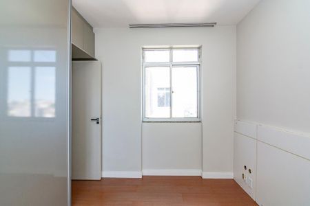 Apartamento para alugar com 83m², 3 quartos e 2 vagas Apartamento para alugar com 83m², 3 quartos e 2 vagasSuíte