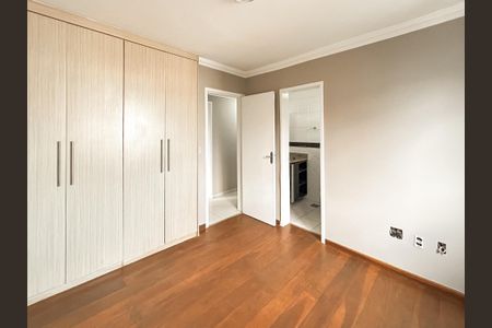 Apartamento para alugar com 3 quartos, 156m² em Serrano, Belo Horizonte