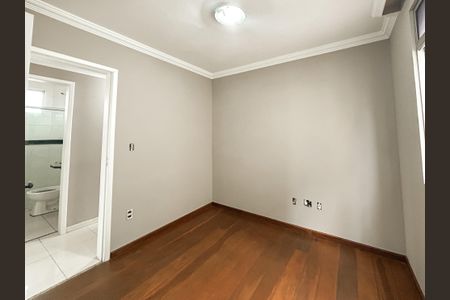 Apartamento para alugar com 156m², 3 quartos e 2 vagas
