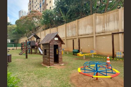 Apartamento para alugar com 75m², 3 quartos e 2 vagasÁrea comum - Playground