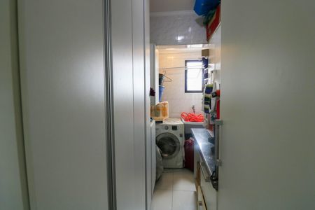 Apartamento à venda com 92m², 3 quartos e 2 vagas Apartamento à venda com 92m², 3 quartos e 2 vagasÁrea de Serviço