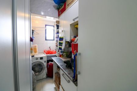 Apartamento à venda com 92m², 3 quartos e 2 vagas Apartamento à venda com 92m², 3 quartos e 2 vagasÁrea de Serviço