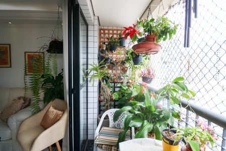 Apartamento à venda com 92m², 3 quartos e 2 vagas Apartamento à venda com 92m², 3 quartos e 2 vagasVaranda