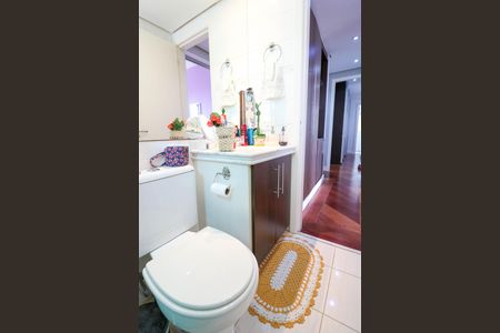 Apartamento à venda com 92m², 3 quartos e 2 vagas Apartamento à venda com 92m², 3 quartos e 2 vagasBanheiro