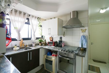 Apartamento à venda com 92m², 3 quartos e 2 vagas Apartamento à venda com 92m², 3 quartos e 2 vagasCozinha