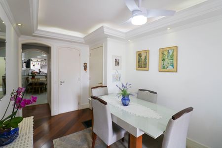 Apartamento à venda com 92m², 3 quartos e 2 vagas Apartamento à venda com 92m², 3 quartos e 2 vagasSala