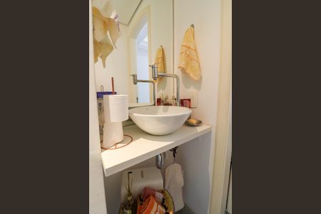 Apartamento à venda com 92m², 3 quartos e 2 vagas Apartamento à venda com 92m², 3 quartos e 2 vagasLavabo