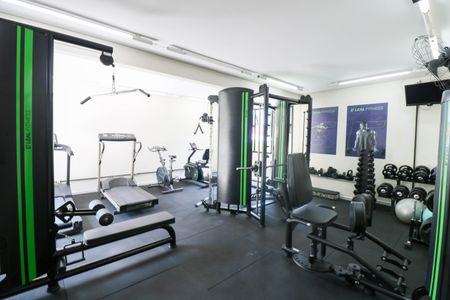 Apartamento à venda com 92m², 3 quartos e 2 vagas Apartamento à venda com 92m², 3 quartos e 2 vagasÁrea comum - Academia