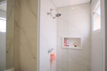 Apartamento à venda com 88m², 2 quartos e 2 vagasBanheiro da Suíte