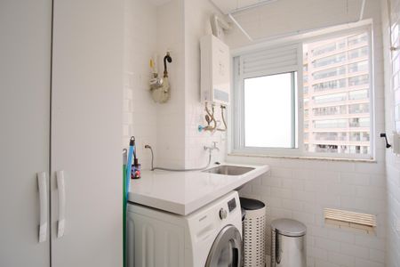 Apartamento à venda com 88m², 2 quartos e 2 vagasÁrea de Serviço