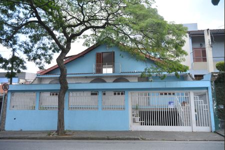 Casa à venda com 230m², 3 quartos e 4 vagasFachada