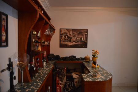 Casa à venda com 230m², 3 quartos e 4 vagasSala 2