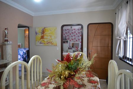 Casa à venda com 230m², 3 quartos e 4 vagasSala  3