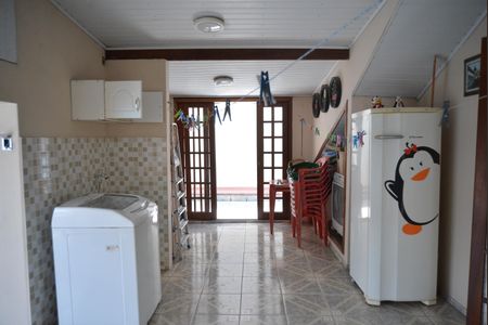 Casa à venda com 230m², 3 quartos e 4 vagasServiço