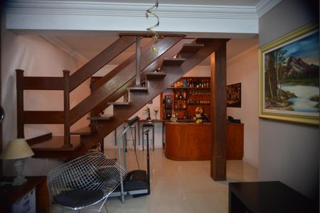 Casa à venda com 230m², 3 quartos e 4 vagasSala 2