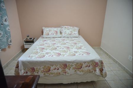 Casa à venda com 230m², 3 quartos e 4 vagasQuarto Suíte